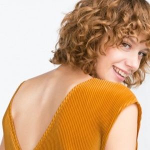 Silky Zara top, HOST PICK! Pleats, lightweight!